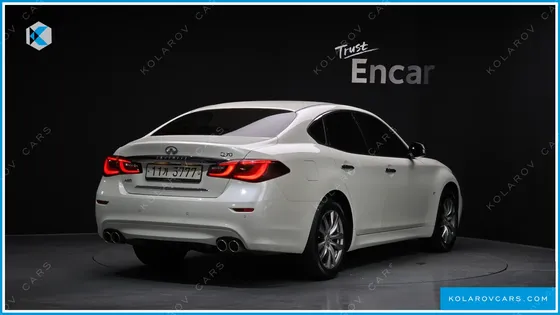 INFINITY Q70 3.7 AWD