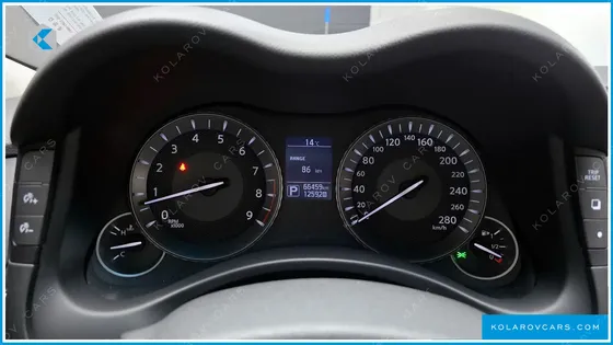 INFINITY Q70 3.7 AWD