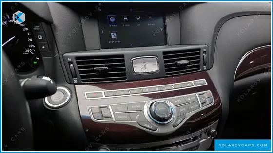 INFINITY Q70 3.7 AWD