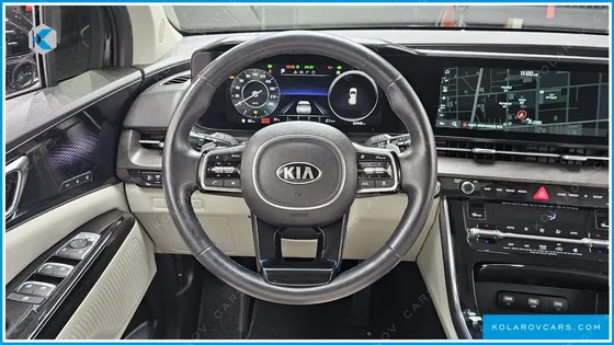 KIA CARNIVAL 7-SEATER SIGNATURE