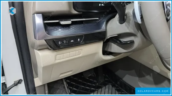 KIA CARNIVAL GASOLINE 9-SEATER HI-LIMOUSINE