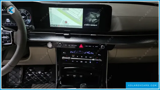 KIA CARNIVAL GASOLINE 9-SEATER HI-LIMOUSINE