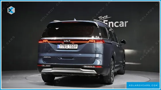 KIA CARNIVAL 9-SEATER SIGNATURE