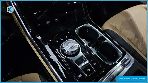 KIA CARNIVAL 9-SEATER SIGNATURE