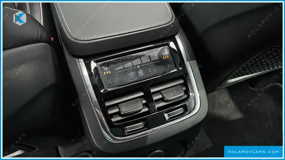 VOLVO XC90 T8 R-DESIGN HYBRID