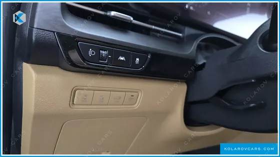 KIA CARNIVAL 7-SEATER SIGNATURE