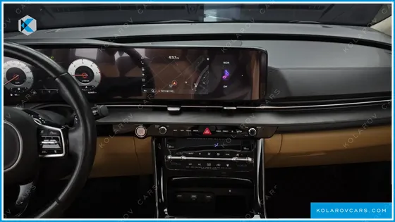 KIA CARNIVAL 7-SEATER SIGNATURE