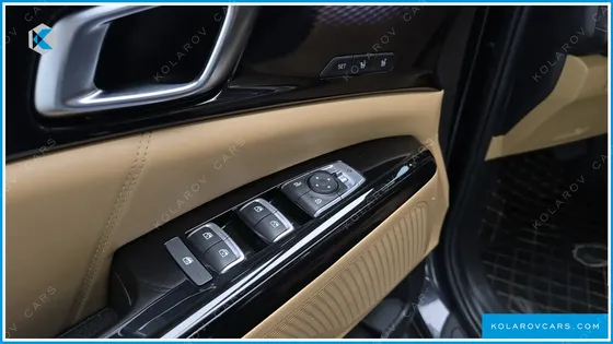 KIA CARNIVAL 7-SEATER SIGNATURE