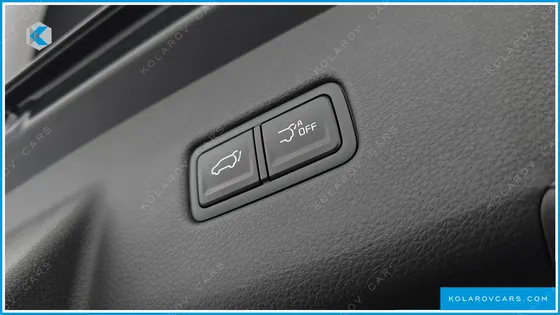 KIA CARNIVAL 7-SEATER SIGNATURE