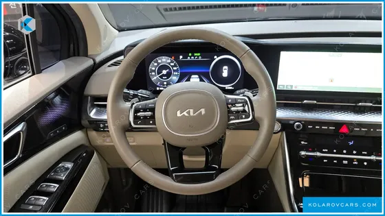 KIA CARNIVAL 7-SEATER HI-LIMOUSINE