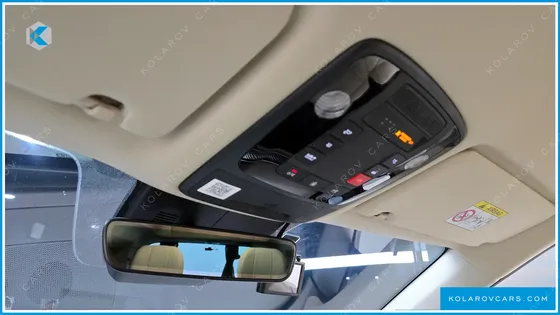 KIA CARNIVAL 7-SEATER HI-LIMOUSINE