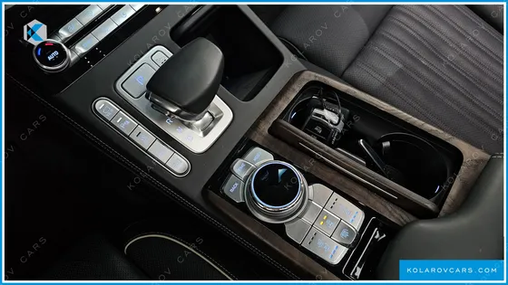 GENESIS G90 3.3 T AWD