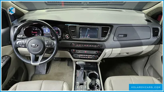 KIA CARNIVAL 9-SEATER NOBLESSE