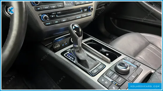 HYUNDAI GENESIS G330 PREMIUM AWD