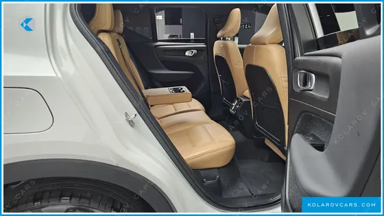VOLVO XC40 B4 INSCRIPTION
