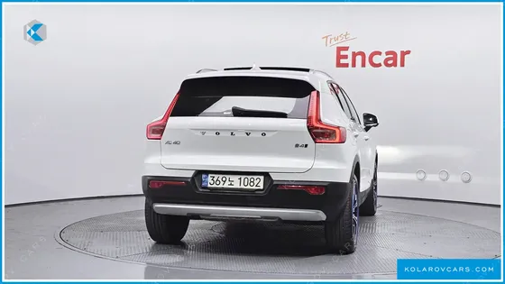 VOLVO XC40 B4 INSCRIPTION