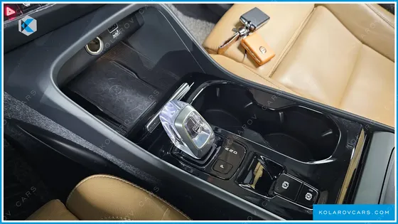 VOLVO XC40 B4 INSCRIPTION