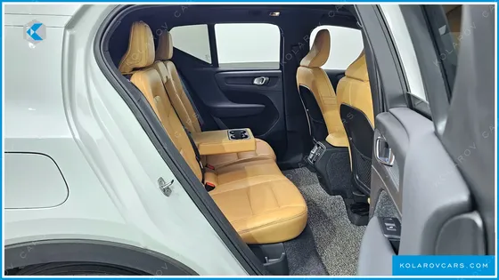 VOLVO XC40 B4 INSCRIPTION