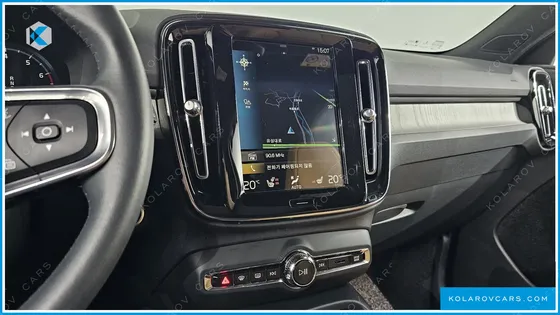 VOLVO XC40 B4 INSCRIPTION