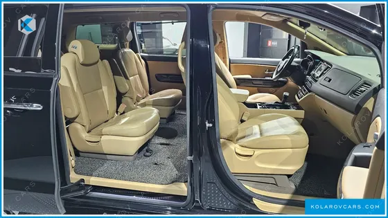 KIA CARNIVAL 9-SEATER HI-LIMOUSINE