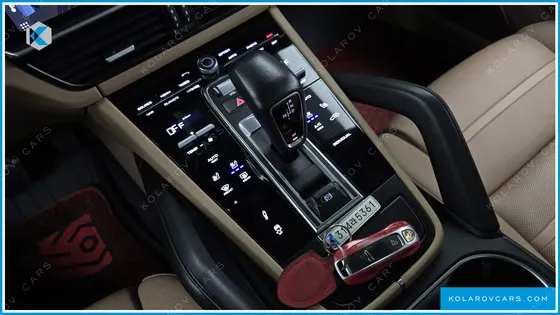 PORSCHE CAYENNE 3.0 E-HYBRID