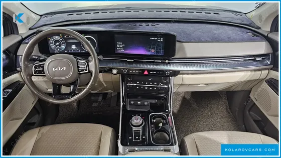 KIA CARNIVAL 7-SEATER HI-LIMOUSINE
