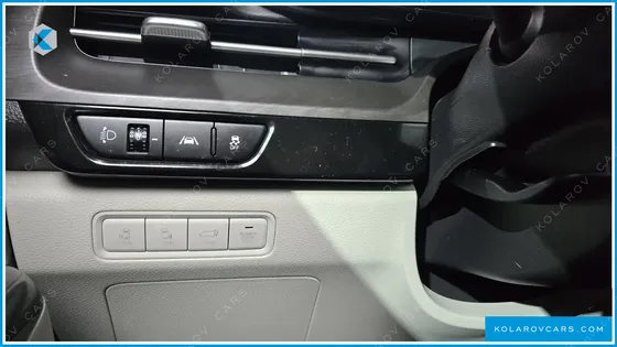 KIA CARNIVAL 7-SEATER SIGNATURE