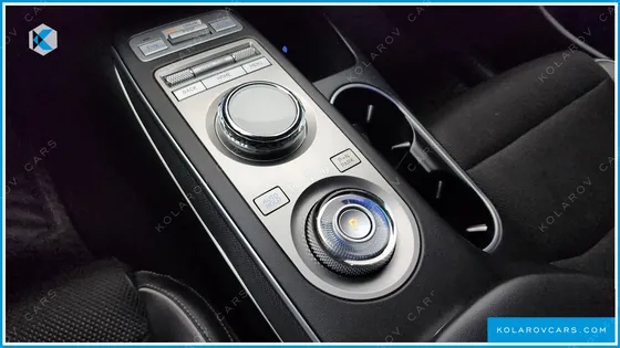 GENESIS GV70 2.5T GASOLINE AWD