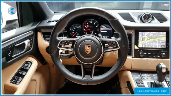 PORSCHE MACAN 2.0