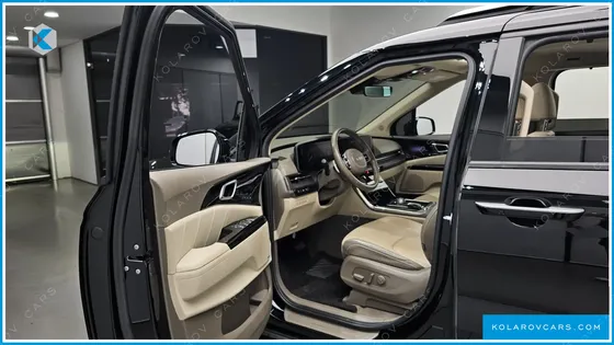 KIA CARNIVAL GASOLINE 7-SEATER SIGNATURE