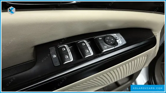 KIA CARNIVAL 9-SEATER PRESTIGE