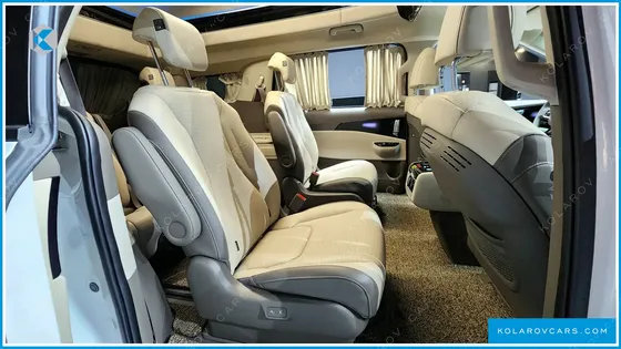 KIA CARNIVAL GASOLINE 9-SEATER HI-LIMOUSINE
