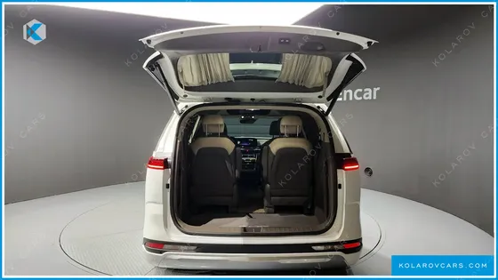 KIA CARNIVAL GASOLINE 9-SEATER HI-LIMOUSINE