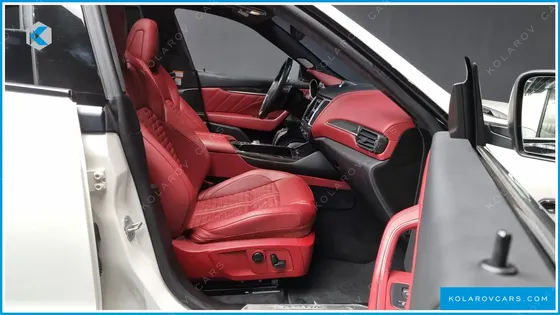 MASERATI LEVANTE 3.8 GTS AWD
