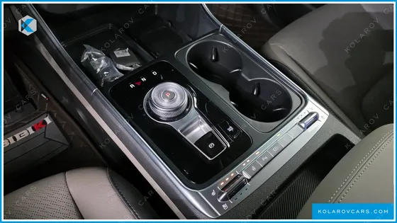 KIA CARNIVAL 7-SEATER NOBLESSE