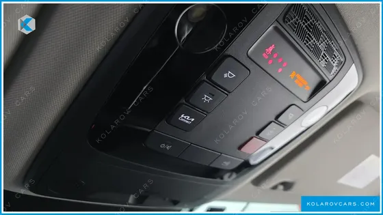 KIA CARNIVAL 7-SEATER NOBLESSE