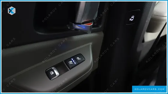 KIA CARNIVAL 7-SEATER NOBLESSE