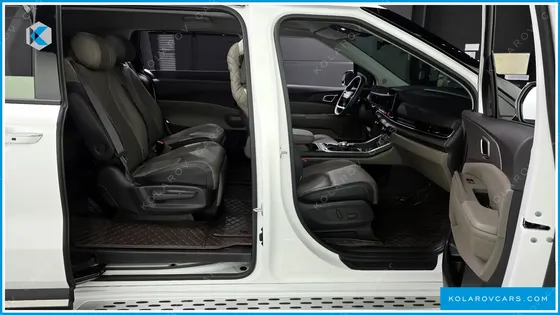 KIA CARNIVAL 7-SEATER NOBLESSE
