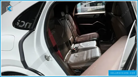 PORSCHE CAYENNE 3.0 COUPE