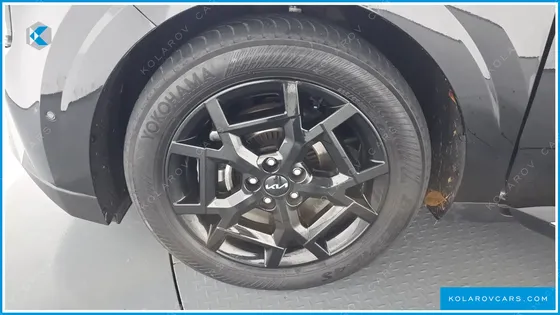 KIA CARNIVAL 9-SEATER GRAVITY