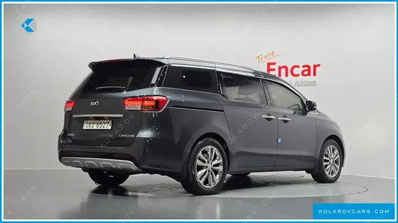KIA CARNIVAL 7-SEATER LIMOUSINE