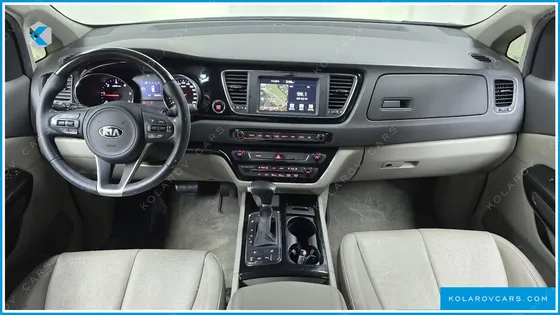 KIA CARNIVAL 7-SEATER LIMOUSINE
