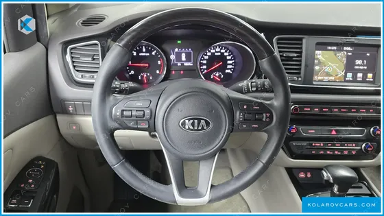 KIA CARNIVAL 7-SEATER LIMOUSINE