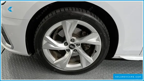 AUDI A4 40 TFSI PREMIUM