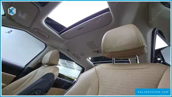 KIA CARNIVAL 9-SEATER SIGNATURE