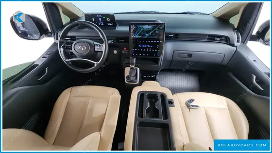 HYUNDAI STARIA 4WD TOURER 9-SEATER