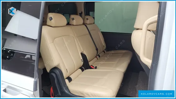 HYUNDAI STARIA 4WD TOURER 9-SEATER