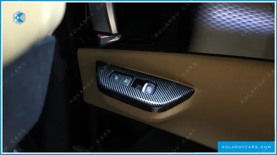 KIA CARNIVAL 9-SEATER SIGNATURE