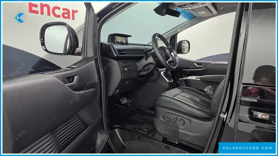 HYUNDAI STARIA TOURER 9-SEATER