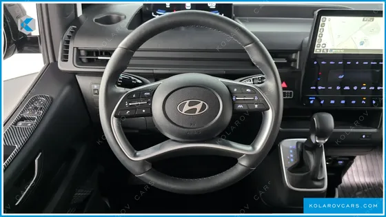 HYUNDAI STARIA TOURER 9-SEATER